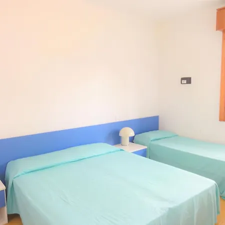 Apartamento Cozy Flat In A With Garden *