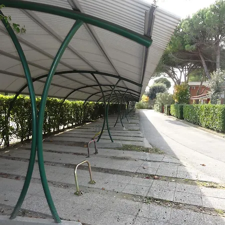Apartamento Cozy Flat In A With Garden *