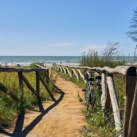 Cozy Flat In A With Garden Apartment Bibione
