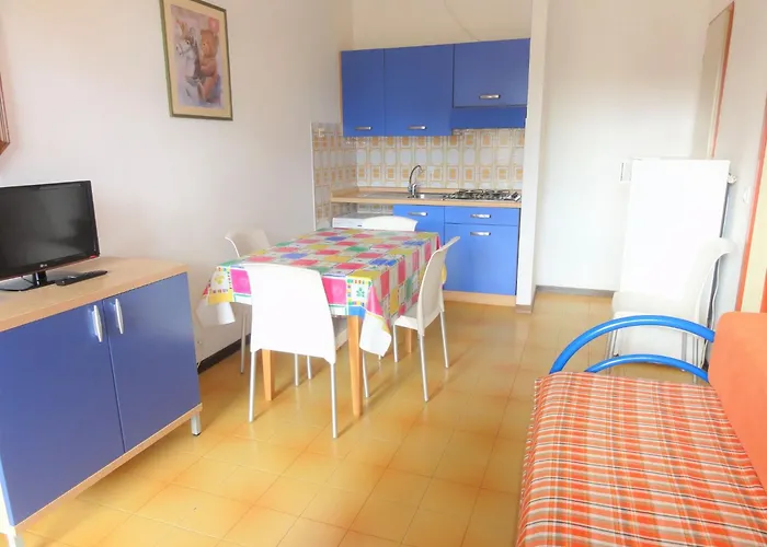 Апартаменты Cozy Flat In A With Garden *
