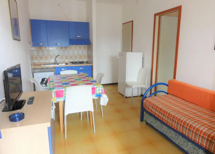 Апартаменты Cozy Flat In A With Garden *
